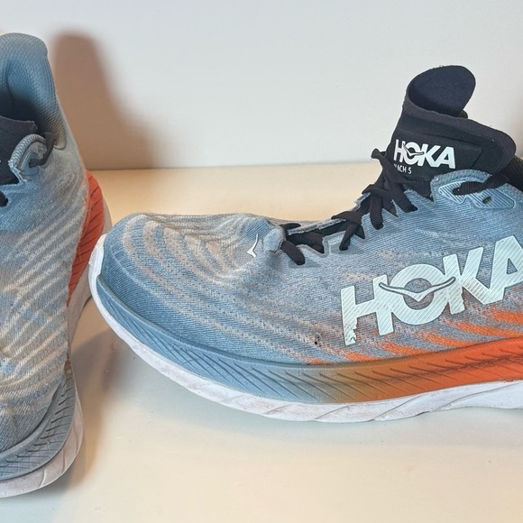 Hoka Mach 5 running shoes in the \